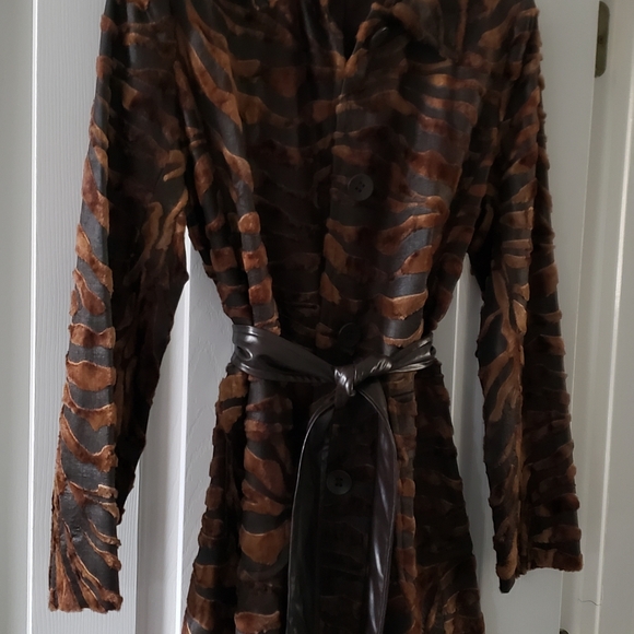 Jacket - Picture 3 of 5